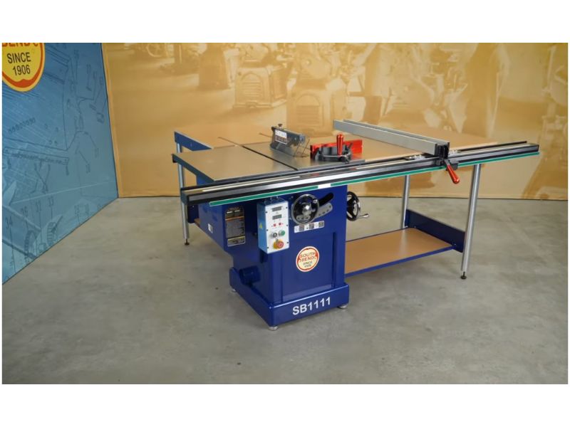 Sierra de mesa tipo escuadradora de servicio pesado de 10" con rieles de extensión y 3 HP 220V South Bend SB1111