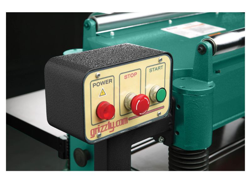 Cepilladora de 20" con cabezal de corte helicoidal y 5 HP Grizzly G1033X