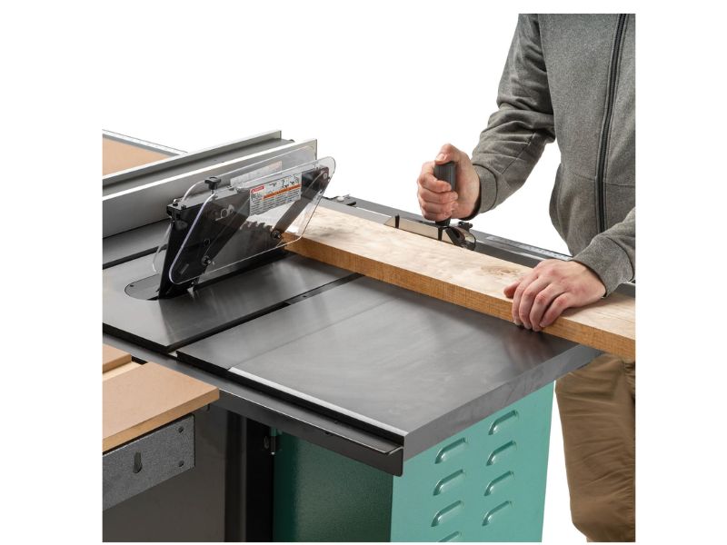 Sierra de mesa de gabinete tipo escuadradora de servicio pesado de 10" y 3 HP 220V Grizzly G0651