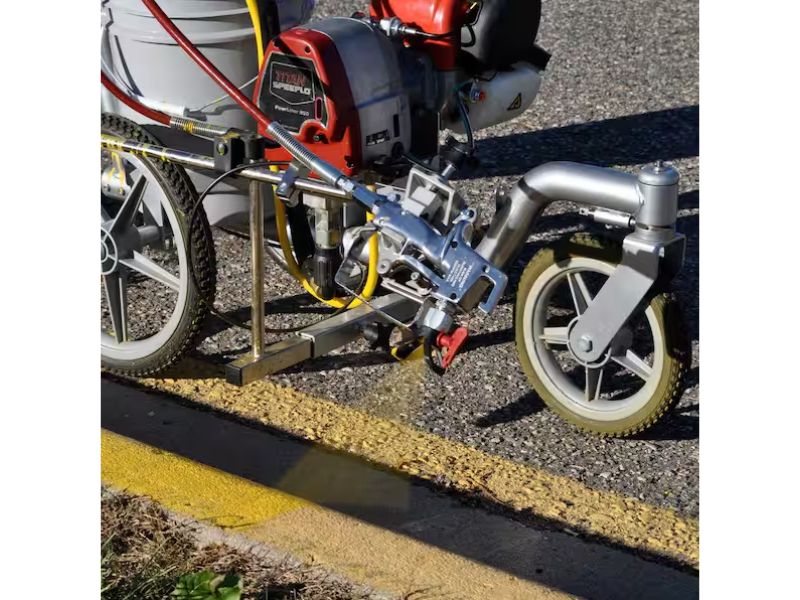 Maquina pulverizadora de pintura para trazar lineas a gasolina Titan PowrLiner 850