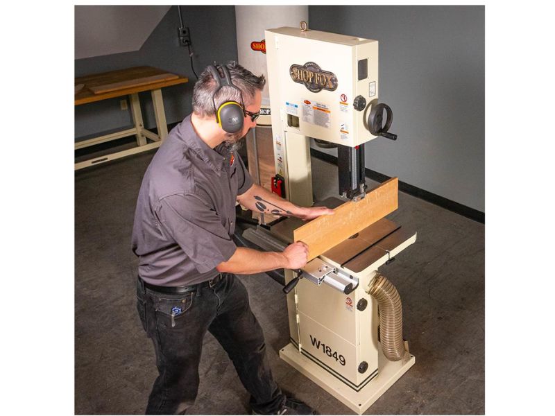 Sierra de cinta para madera de 14"y 2 hp 110V/220V Shop Fox W1849