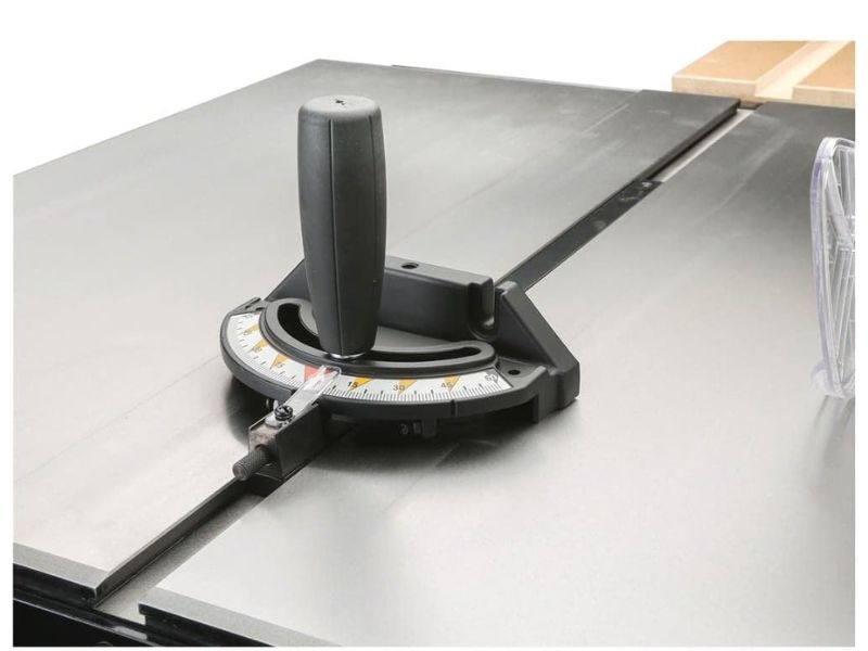 Sierra de mesa de gabinete de servicio pesado de 10" y 5 HP trifásica Grizzly G0652