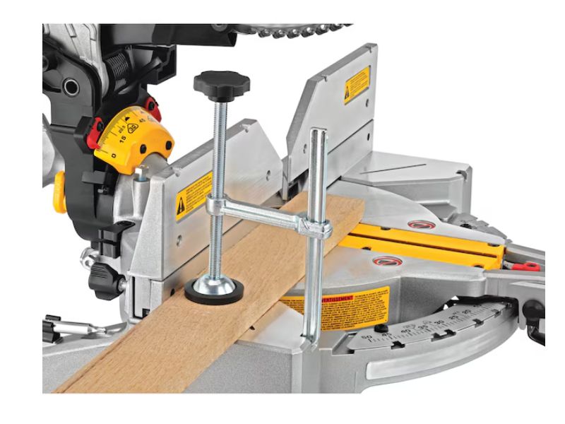 Sierra de inglete de 12 " doble bisel con luz de linea de corte Dewalt DWS716XPS