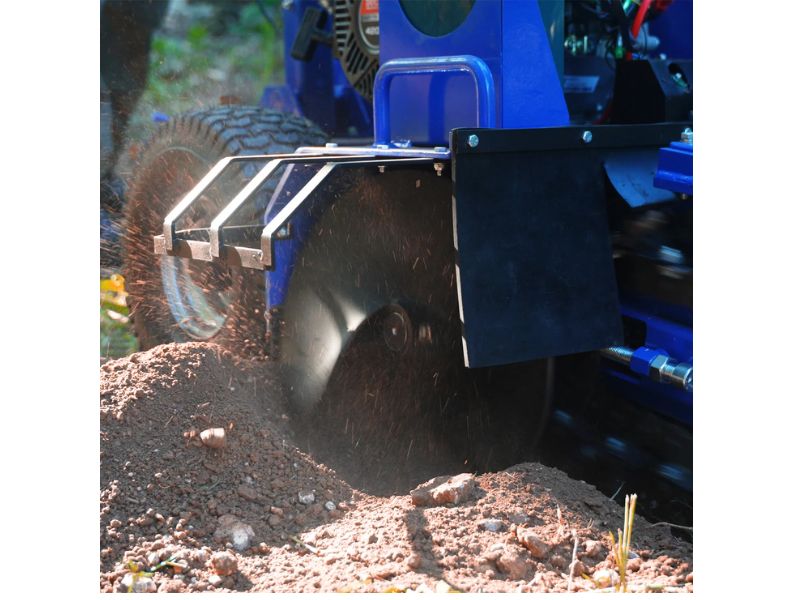 Zanjadora a gasolina de 24" con motor Briggs & Stratton 13.5 HP 420 CC Bilt Hard