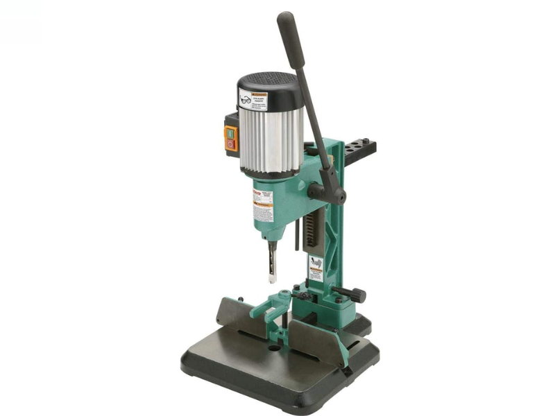 La construcción rígida de hierro fundido y el control del cabezal de piñón y cremallera en una columna de cola de milano ayudan a garantizar que esta máquina mortajadora produzca mortajas de precisión en todo momento.